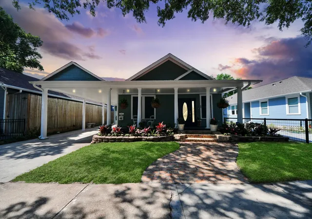 1st image of 1114 W Cottage St, Houston, TX 77009 | MLS# 8234063