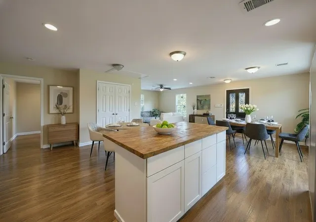 Photo 1 of Single family home for sale at 1007 Gazin St, Houston, TX 77020 | MLS# 14019160 | Listing updated on 2026-06-20