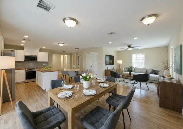 Photo 3 of Single family home for sale at 1007 Gazin St, Houston, TX 77020 | MLS# 14019160 | Listing updated on 2026-06-20