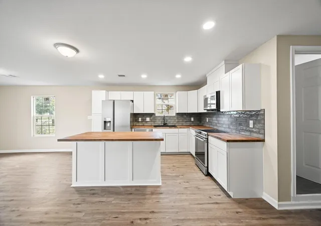 Photo 3 of Single family home for sale at 1007 Gazin St, Houston, TX 77020 | MLS# 14019160 | Listing updated on 2026-06-20