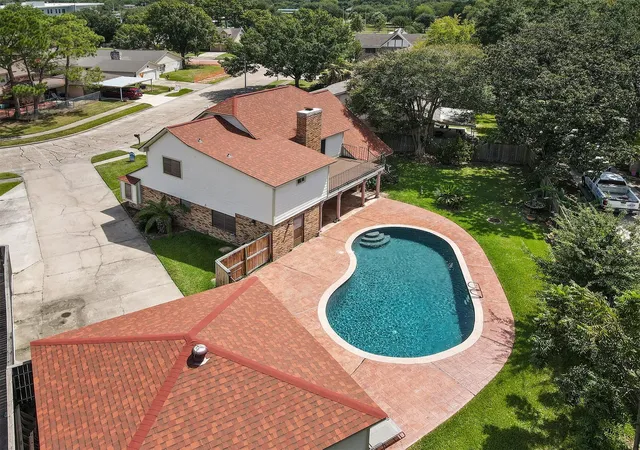 Photo 2 of Single family home for sale at 2518 Taylor Ln, Deer Park, TX 77536 | MLS# 71562750 | Listing updated on 2026-09-27