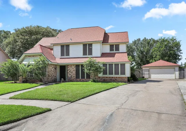 Photo 3 of Single family home for sale at 2518 Taylor Ln, Deer Park, TX 77536 | MLS# 71562750 | Listing updated on 2026-09-27