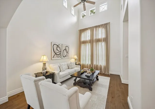 4th image of 5230 Turning Leaf Ln, Sugar Land, TX 77479 | MLS# 61624588