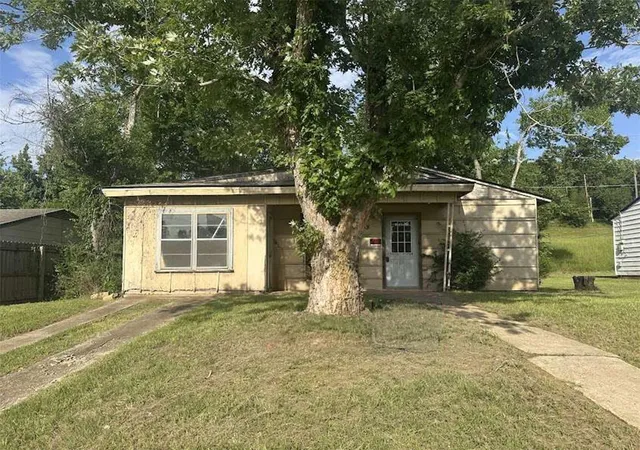 Homes for sale in Lone Star, TX | 708 Northaven Dr, Lone Star, TX 75668 | MLS# 17867270
