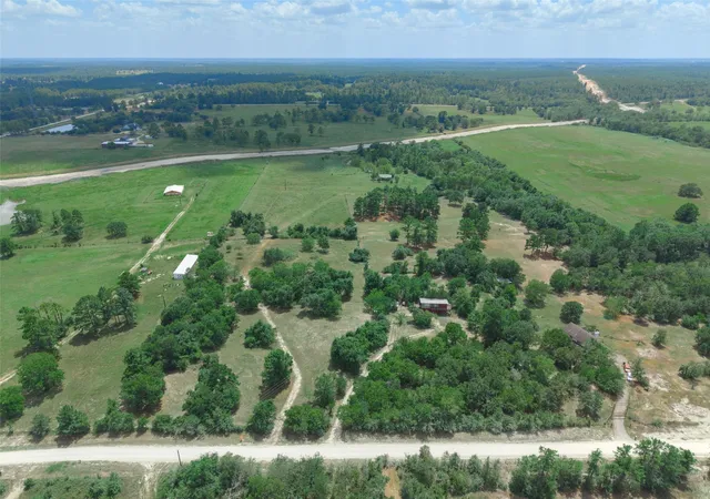 2nd image of 0 Tbd Davis Rd, Huntsville, TX 77320 | MLS# 8256748