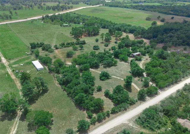 3rd image of 0 Tbd Davis Rd, Huntsville, TX 77320 | MLS# 8256748
