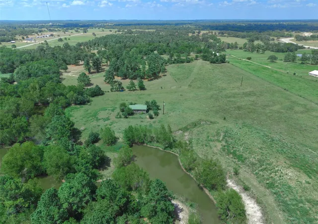 5th image of 0 Tbd Davis Rd, Huntsville, TX 77320 | MLS# 8256748