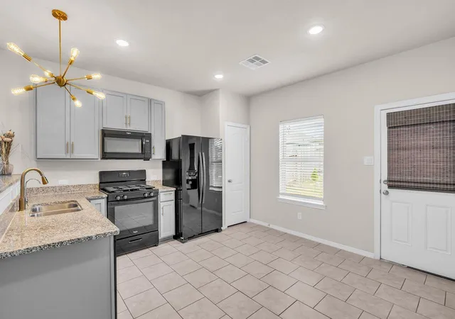 Photo 4 of Single family home for sale at 25715 Northpark Palm Dr, Porter, TX 77365 | MLS# 47926711 | Listing updated on 2026-10-04