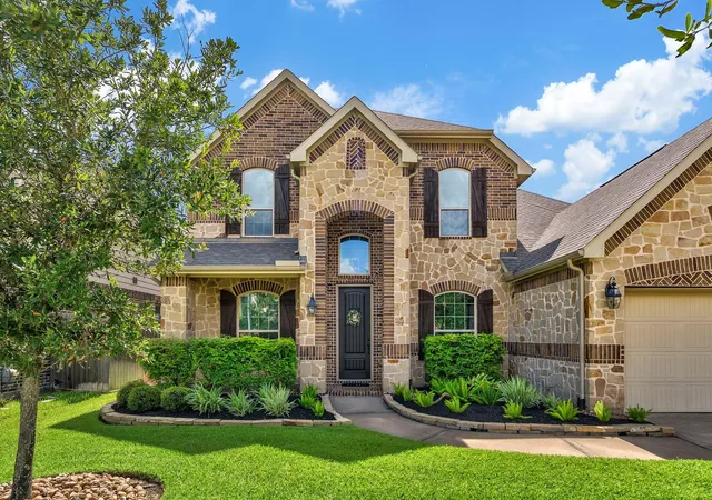 Photo 1 of Single family home for sale at 25314 Auburn Bnd Dr, Spring, TX 77389 | MLS# 12020914 | Listing updated on 2026-09-06