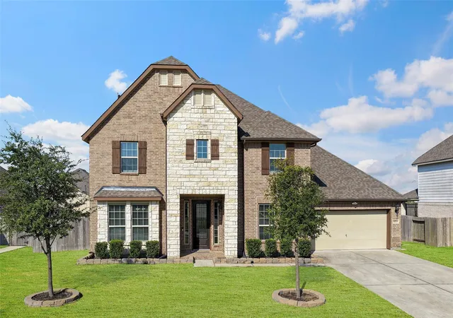 Homes for sale in Mont Belvieu, TX | 11723 Oakwood Dr, Mont Belvieu, TX 77535 | MLS# 57380172