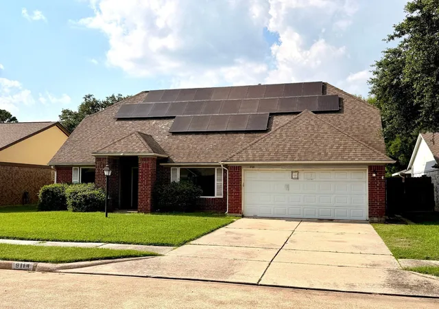 Photo 2 of Single family home for sale at 9114 Smokehollow Dr, Houston, TX 77064 | MLS# 54885397 | Listing updated on 2026-09-08