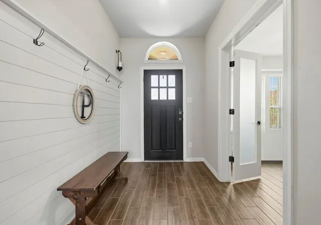Photo 3 of Single family home for sale at 2715 Parker Oak Pass, Missouri City, TX 77459 | MLS# 10003832 | Listing updated on 2026-09-12