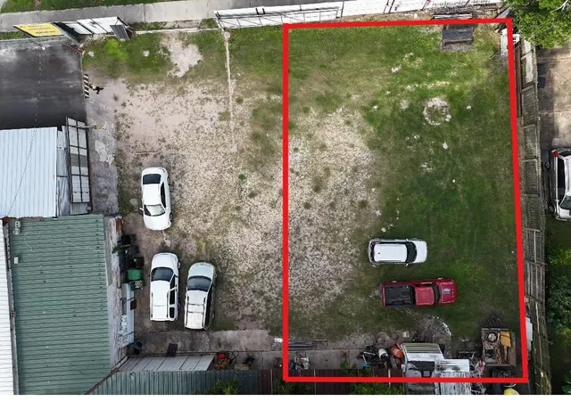 Photo 3 of Land for sale at 1020 Hogan, Houston, TX 77009 | MLS# 10966595 | Listing updated on 2026-07-23