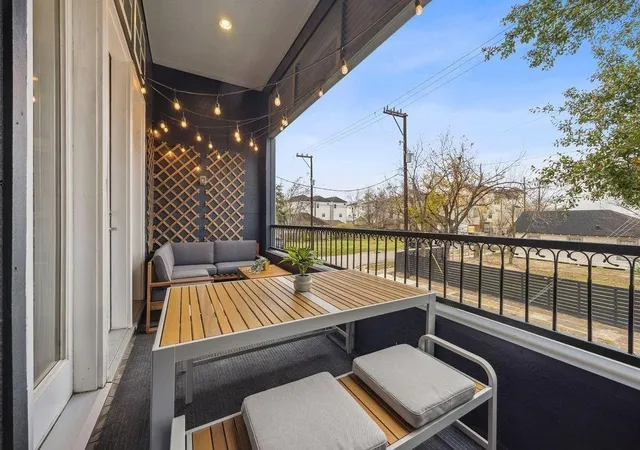 Townhouse for sale at 808 Cage St, Houston, TX 77020 | MLS# 28666240