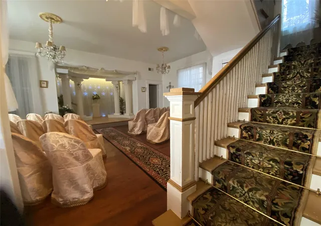 Photo 2 of Single family home for sale at 715 Broadway St, Galveston, TX 77550 | MLS# 78146994 | Listing updated on 2026-08-07