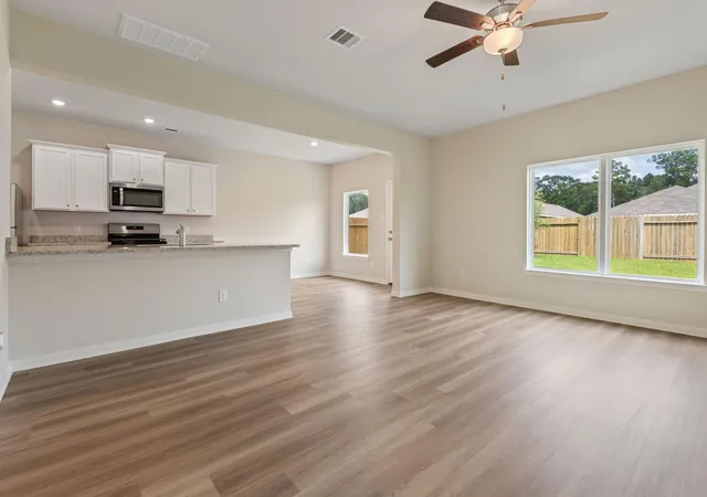 4th image of 25515 Blooming Hazel Dr, Cleveland, TX 77328 | MLS# 95826706