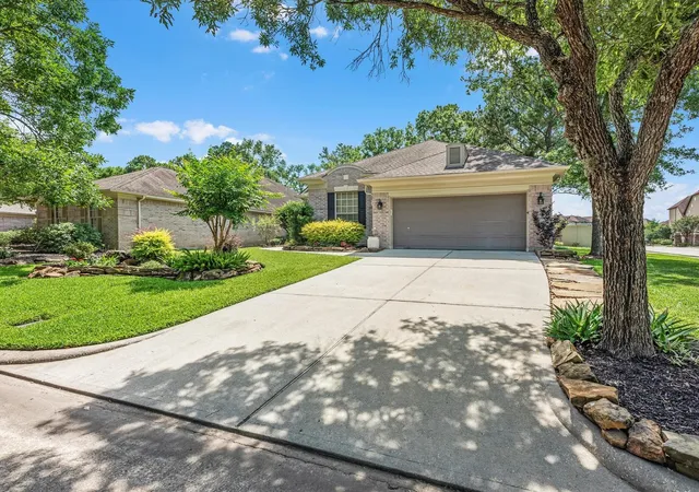 Photo 4 of Single family home for sale at 2815 Halton, Kingwood, TX 77345 | MLS# 17438547 | Listing updated on 2026-08-27