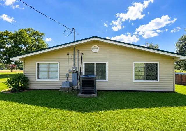 Photo 3 of Single family home for sale at 8535 Fm 365, Beaumont, TX 77705 | MLS# 47058740 | Listing updated on 2026-07-21