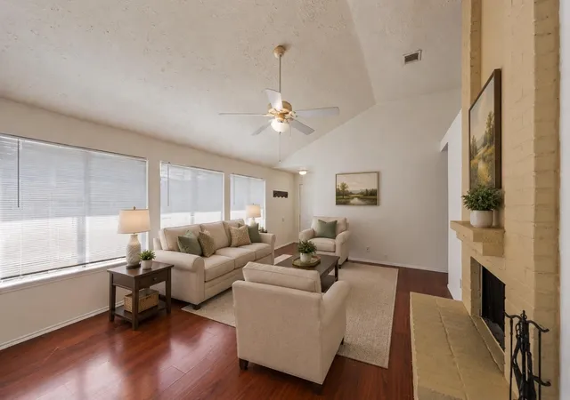 5th image of 11918 Westwold Dr, Tomball, TX 77377 | MLS# 52021109