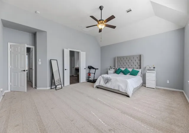 Photo 4 of Townhouse for sale at 2847 Kings Retreat, Kingwood, TX 77345 | MLS# 82274164 | Listing updated on 2026-09-21