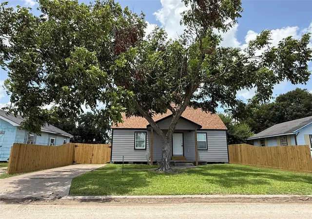 1st image of 2925 17th St, Port Arthur, TX 77642 | MLS# 14460372