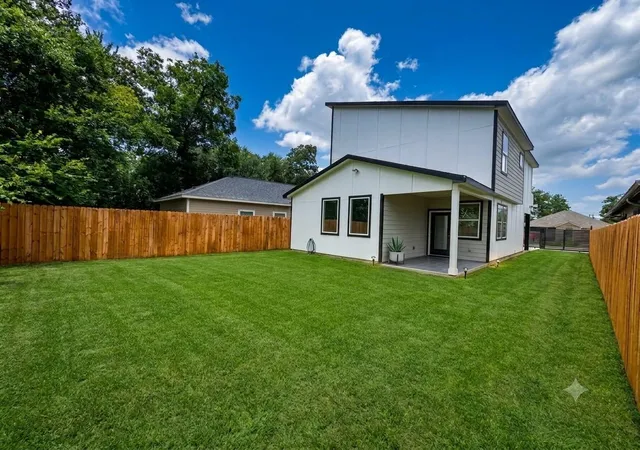 Photo 3 of Sale Pending at 8138 Howton St, Houston, TX 77028 | MLS# 90820835 | Listing updated on 2026-09-05