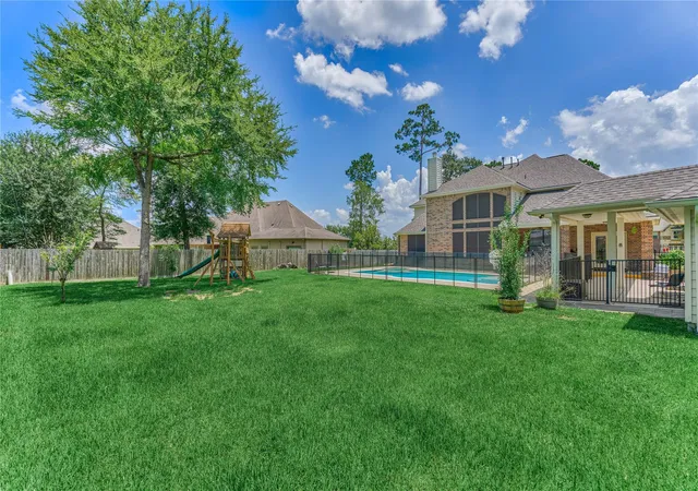 3rd image of 40519 Manor Dr, Magnolia, TX 77354 | MLS# 63769590