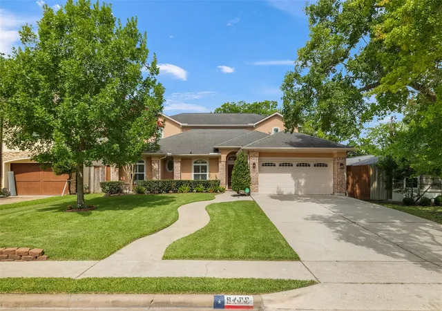 Photo 2 of Single family home for sale at 9406 Bevlyn Dr, Houston, TX 77025 | MLS# 10063292 | Listing updated on 2026-09-19