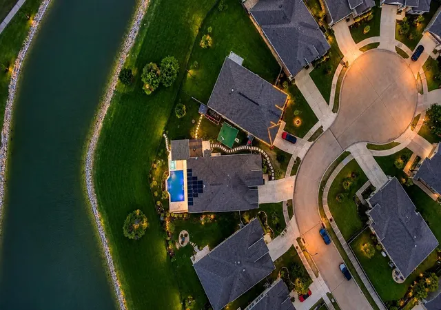 Photo 3 of Sale Pending at 19903 Oakland Knoll Cir, Richmond, TX 77407 | MLS# 42172860 | Listing updated on 2026-08-24