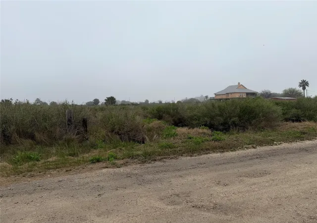 Photo 3 of Land for sale at 2933 S Sonny Ln, Galveston, TX 77554 | MLS# 48007517 | Listing updated on 2026-08-25