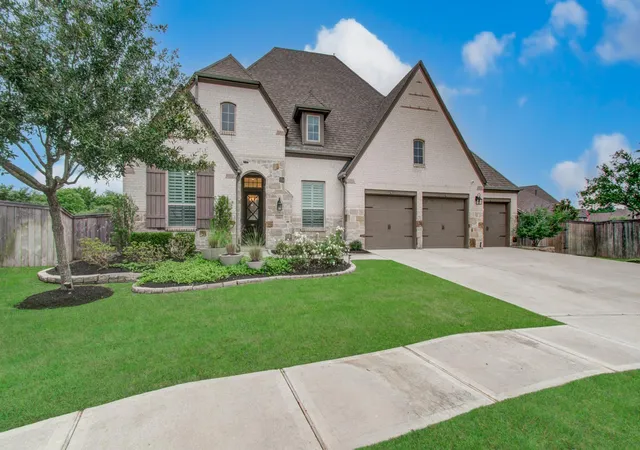 2nd image of 30414 Garden Ridge Ct, Fulshear, TX 77441 | MLS# 49676261
