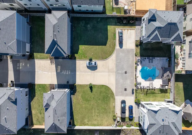 5th image of 10918 Upland Retreat Dr, Houston, TX 77043 | MLS# 40811465