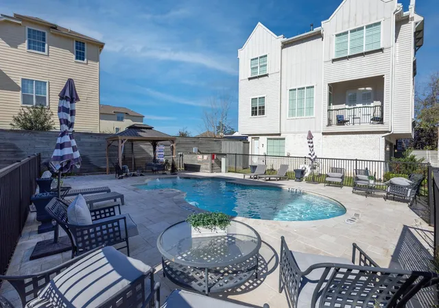 9th image of 10918 Upland Retreat Dr, Houston, TX 77043 | MLS# 40811465
