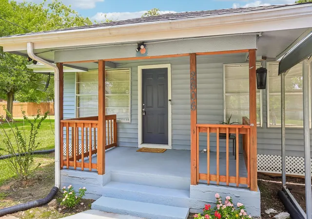 Homes for sale in Texas City, TX | 2606 2nd Ave N, Texas City, TX 77590 | MLS# 76927546
