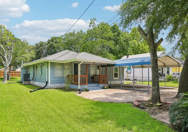 Homes for sale in Texas City, TX | 2606 2nd Ave N, Texas City, TX 77590 | MLS# 76927546