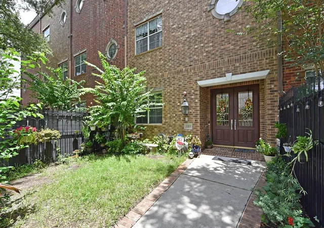 3rd image of 1219 Rosedale St, Houston, TX 77004 | MLS# 97369483