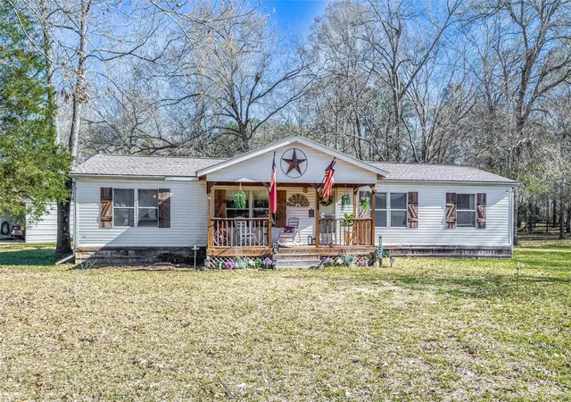 Photo 3 of Single family home for sale at 134 Plum Grv Ct, New Caney, TX 77357 | MLS# 41242664 | Listing updated on 2026-06-30