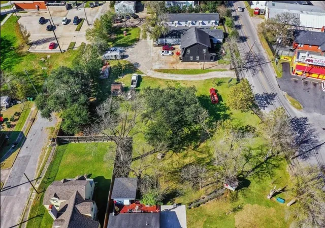 Photo 3 of Land for sale at 4976 Polk St, Houston, TX 77023 | MLS# 79448112 | Listing updated on 2026-09-01