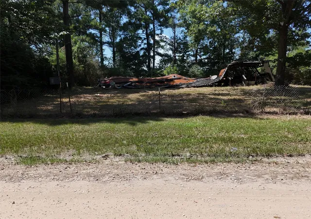 Photo 4 of Sale Pending at 380 William Montgomery Rd, Livingston, TX 77351 | MLS# 66730031 | Listing updated on 2026-08-30