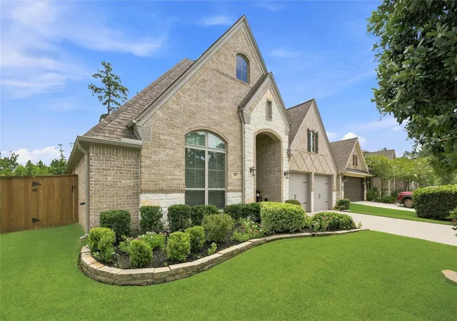2nd image of 407 Callery Pear Ct, Conroe, TX 77304 | MLS# 69830579