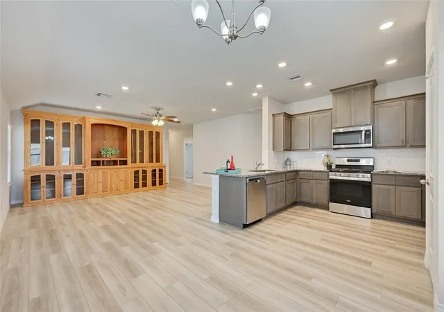 Photo 4 of Single family home for sale at 6357 Darlington Ave, College Station, TX 77845 | MLS# 93935982 | Listing updated on 2026-09-28