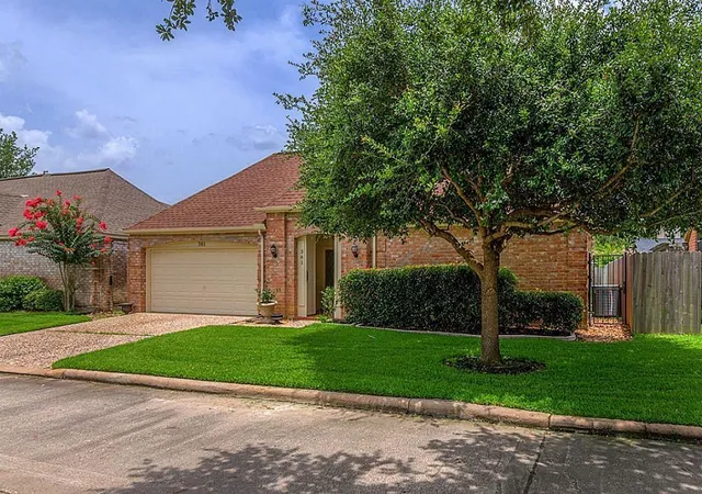 Photo 2 of Single family home for sale at 361 Champions Colony Iii, Houston, TX 77069 | MLS# 55047885 | Listing updated on 2026-09-03