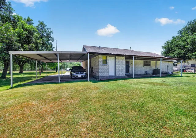 Photo 45 of Sale Pending at 2615 County Road 956, Rosharon, TX 77583 | MLS# 35299268 | Listing updated on 2026-09-15