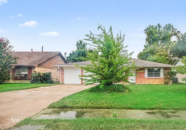 Photo 3 of Single family home for sale at 2329 Pickerton Dr, Deer Park, TX 77536 | MLS# 79343419 | Listing updated on 2026-10-02
