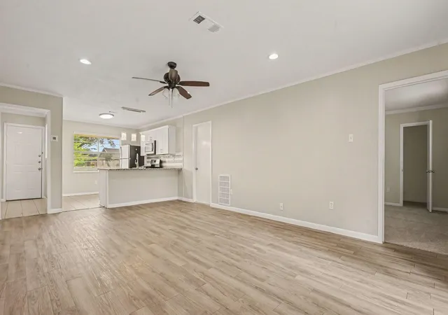 Photo 4 of Single family home for sale at 2329 Pickerton Dr, Deer Park, TX 77536 | MLS# 79343419 | Listing updated on 2026-10-02