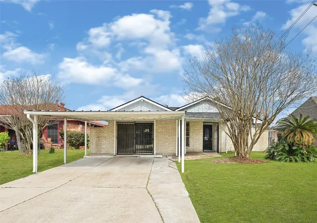 Photo 1 of Single family home for sale at 6319 Bluestone Dr, Houston, TX 77016 | MLS# 6574139 | Listing updated on 2026-08-07