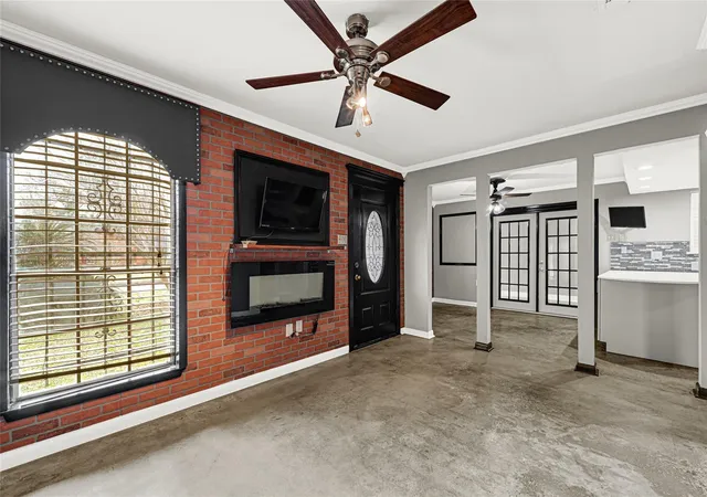 Photo 4 of Single family home for sale at 6319 Bluestone Dr, Houston, TX 77016 | MLS# 6574139 | Listing updated on 2026-08-07