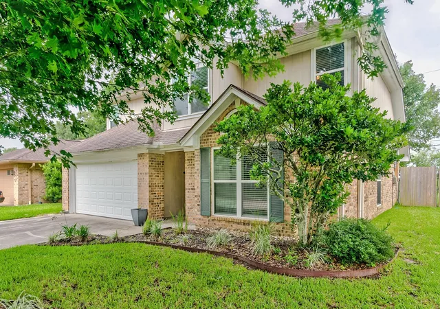 Homes for sale in Beaumont, TX | 1119 Westmeadow Dr, Beaumont, TX 77706 | MLS# 28619581