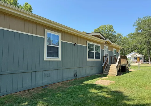 Photo 3 of Single family home for sale at 181 Willow Oak Ln, Point Blank, TX 77364 | MLS# 78820133 | Listing updated on 2026-08-22