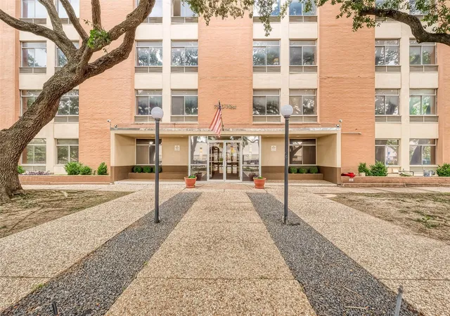 1st image of 7520 Hornwood Dr #906, Houston, TX 77036 | MLS# 72005063